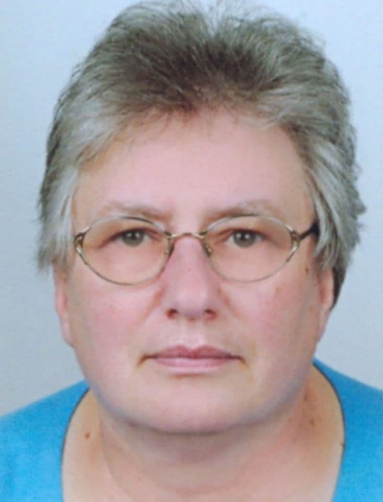 Frau Irmgard Miedel