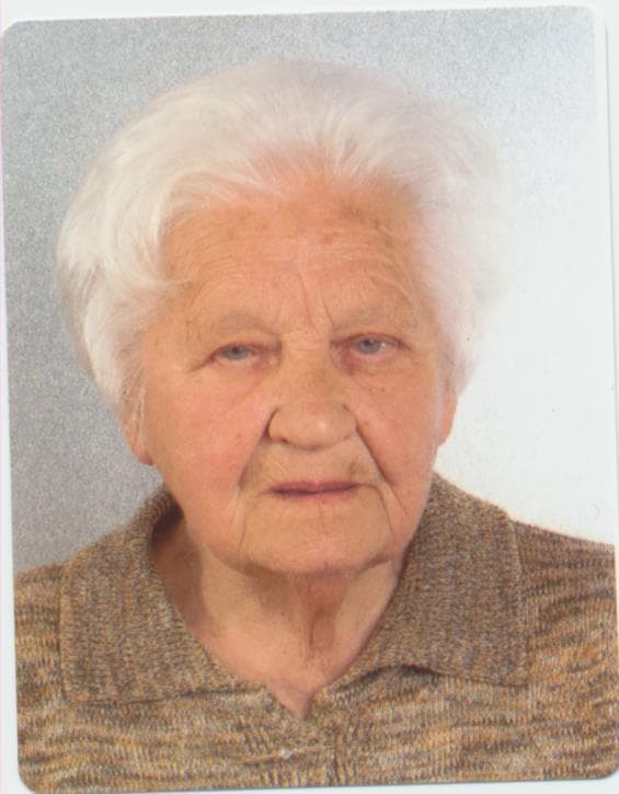 Frau Elisabeth Worwetz