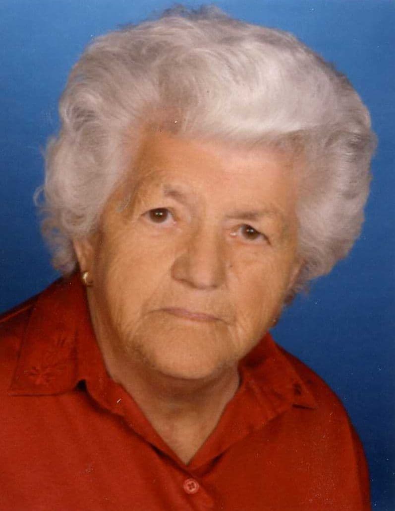 Frau Johanna Kneidl