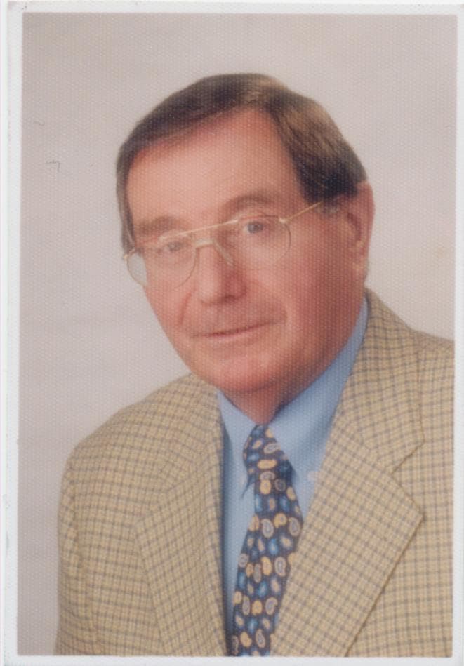 Herr Max Pinzer