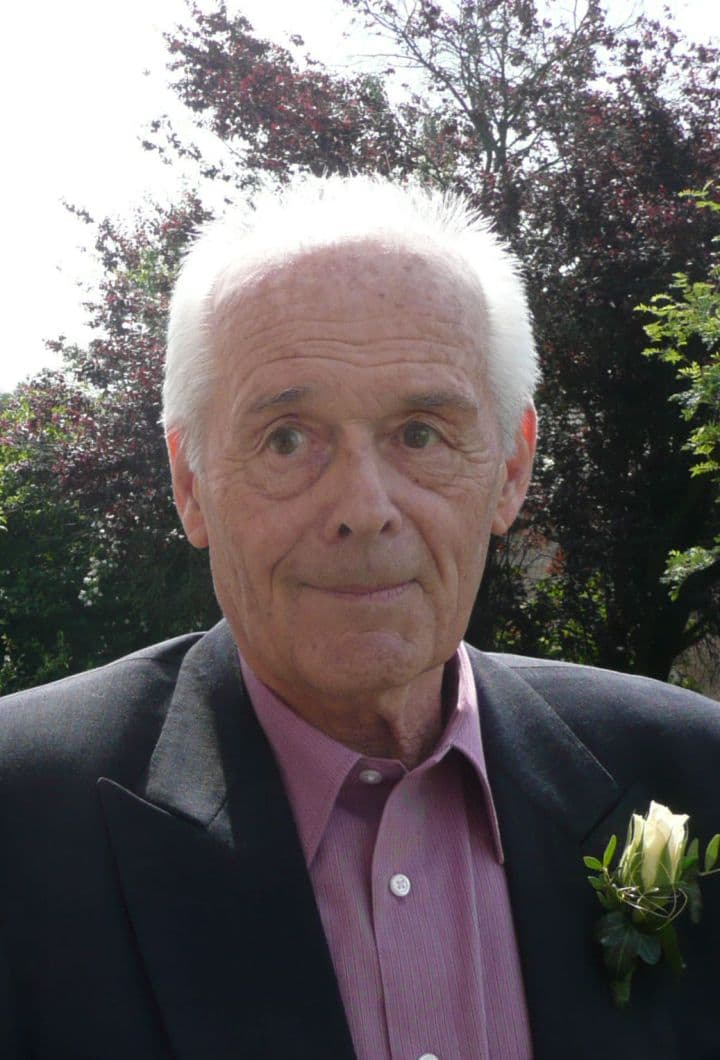 Herr Lothar Peschel