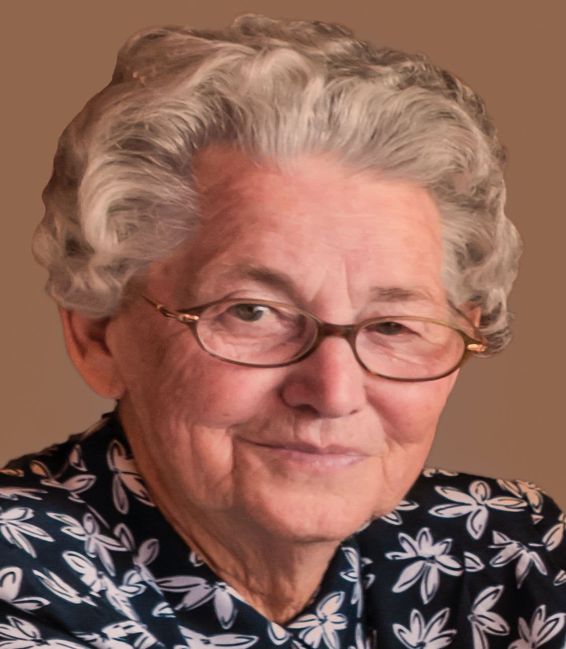 Frau Irmgard Klein
