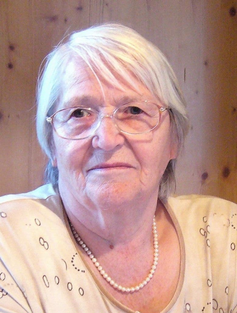 Frau Johanna Erhardt