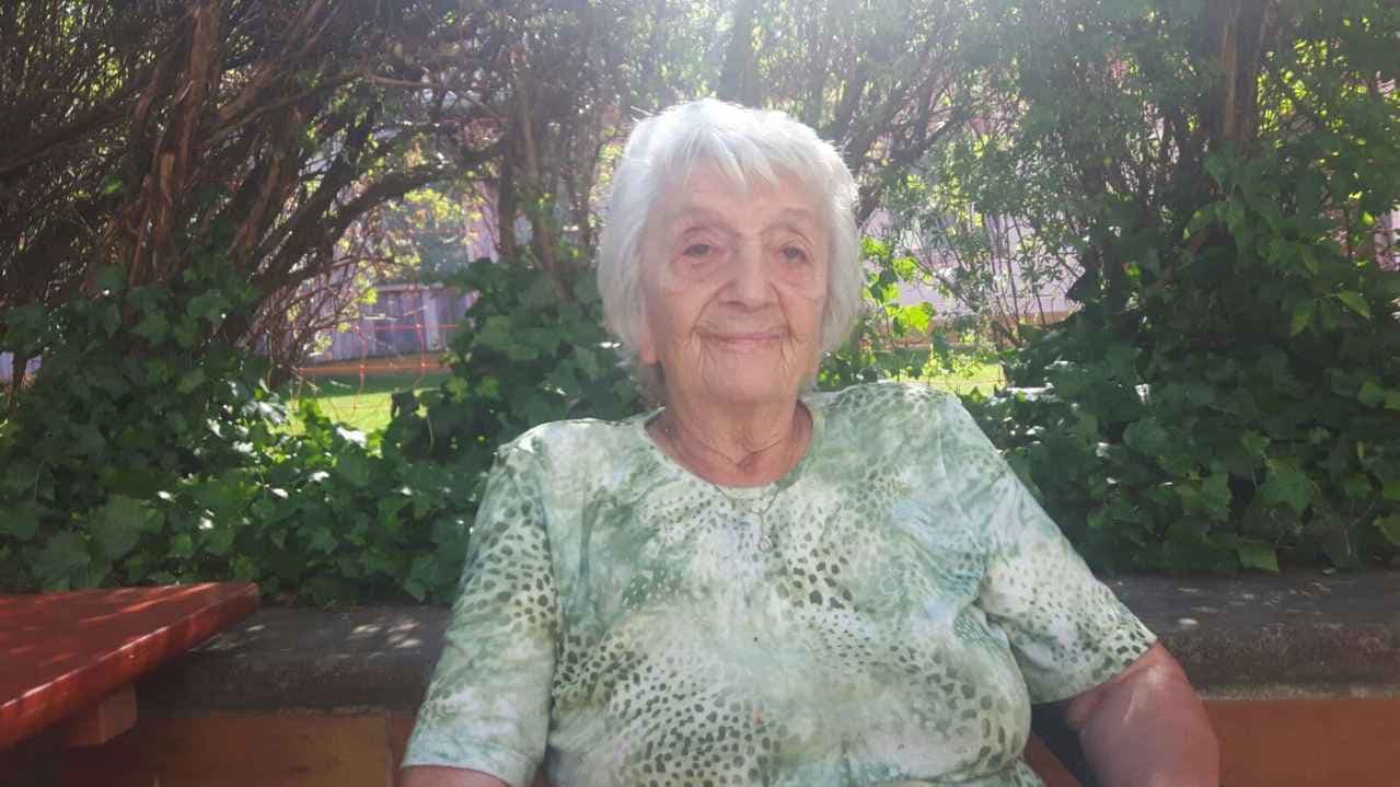 Frau Erna Fröhlich