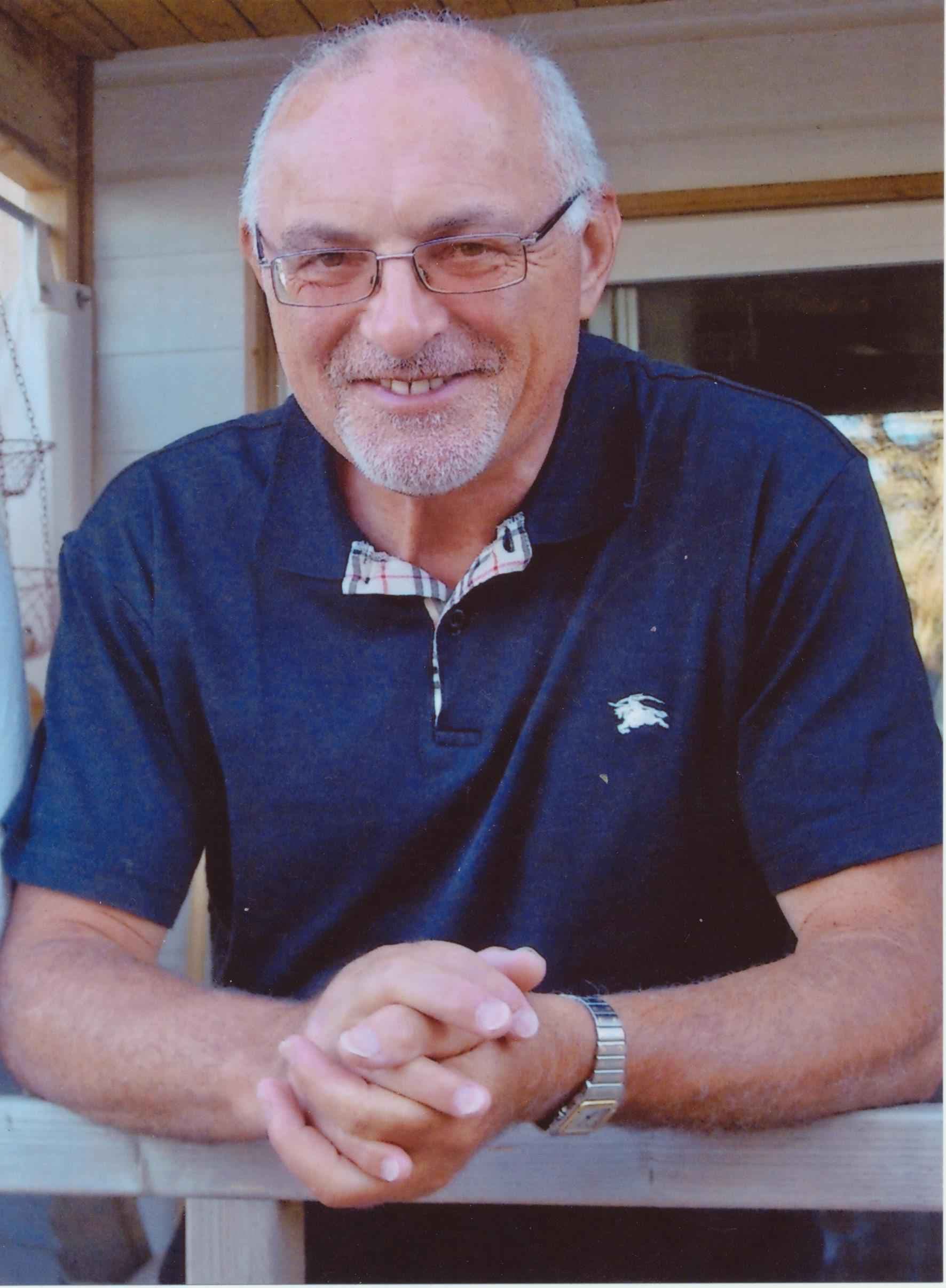 Herr Peter Lindenberger